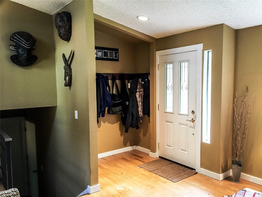 22930 2nd Avenue Southeast Bothell, WA 98021 - Photo 5 of 9