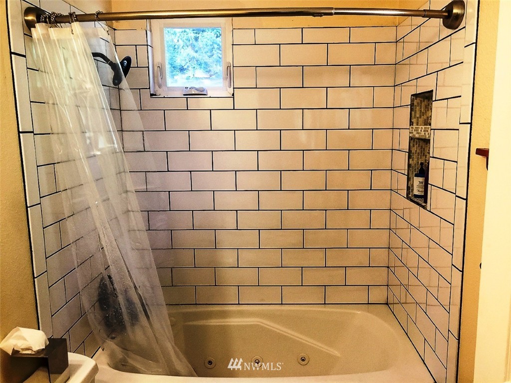 22930 2nd Avenue Southeast Bothell, WA 98021 - Photo 7 of 9