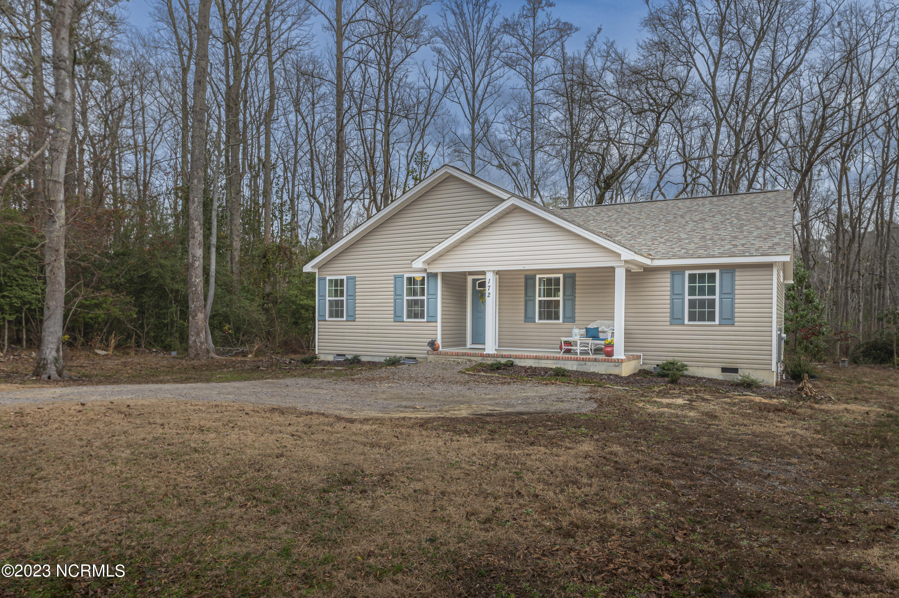 172 Midway Road Aberdeen, NC 28315 - Photo 2 of 36 230112-90FoxRun- 172 Midway-0188-HDR-172