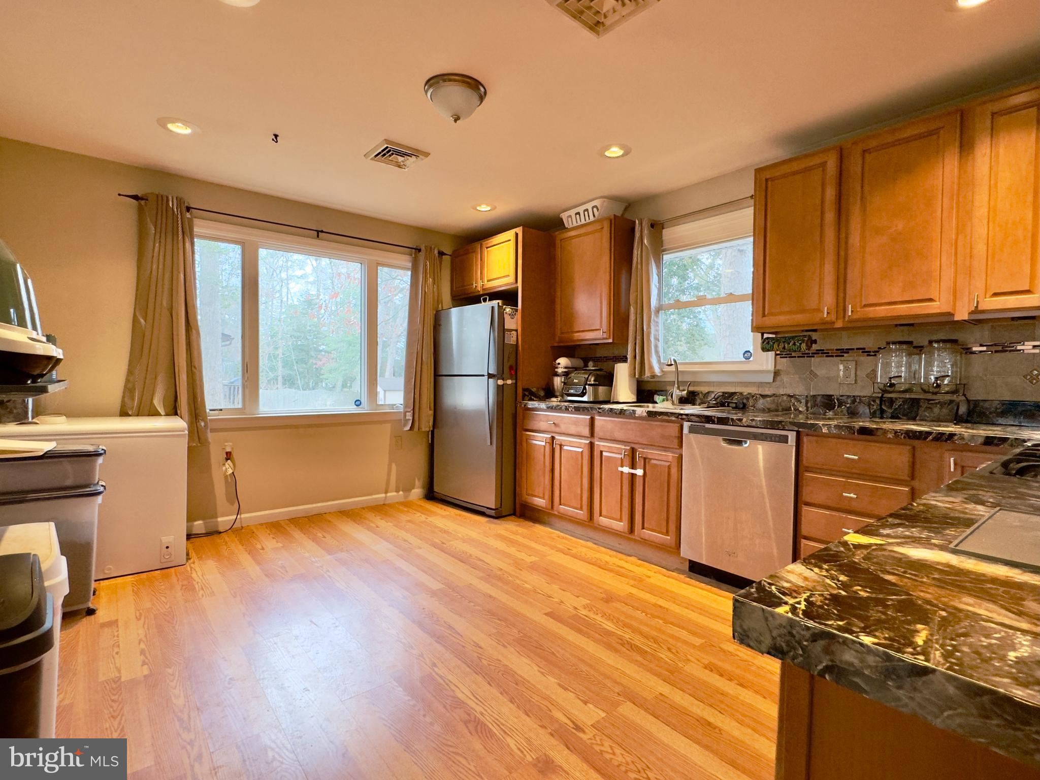 24 Pikes Peak Road Tuckerton, NJ 08087 - Photo 6 of 16 Gallery Image 6