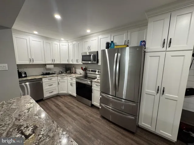 $1,800 | 760 B Putnam Boulevard, Unit 31B, Wallingford, PA 19086