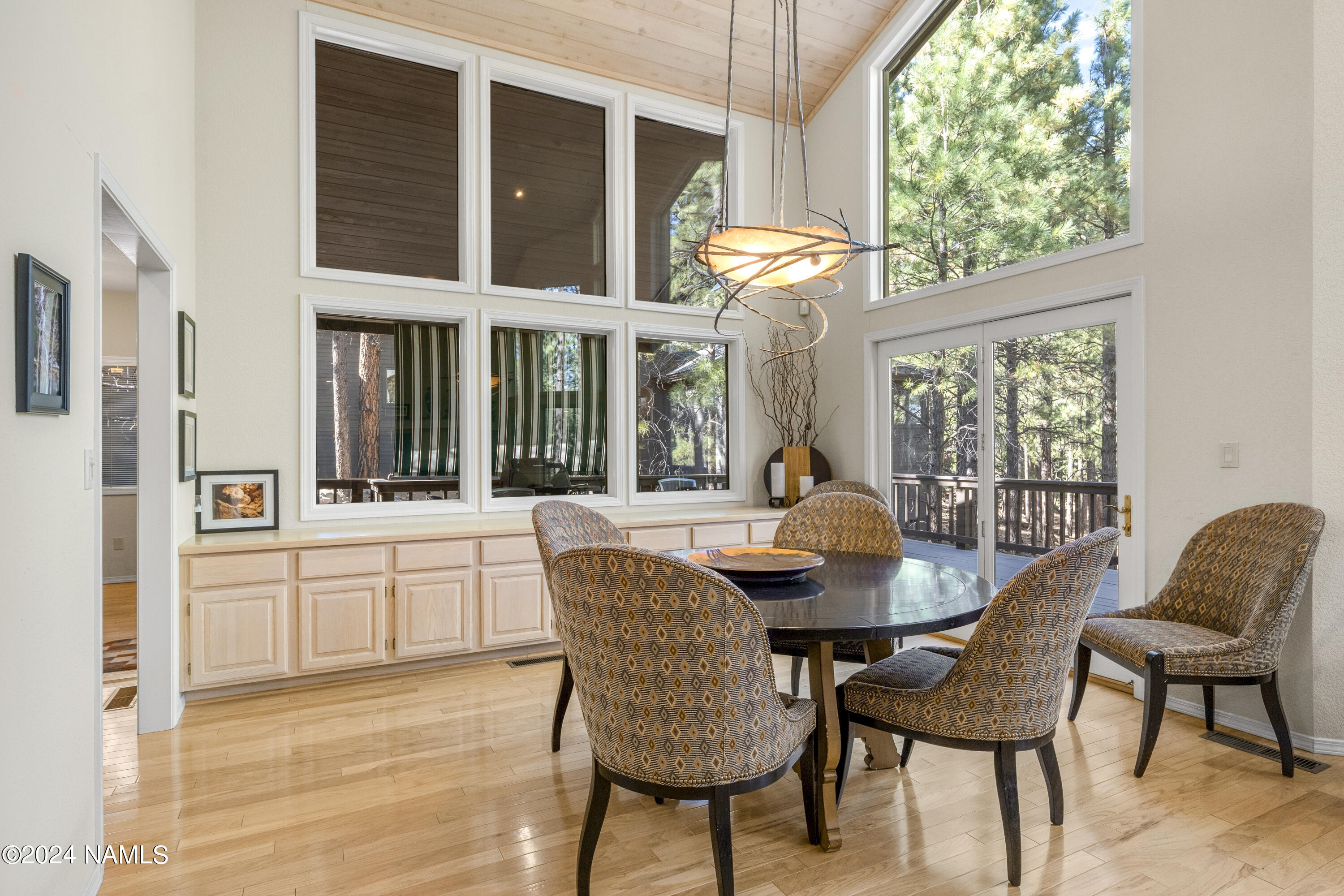 4644 Griffiths Spring Flagstaff, AZ 86005 - Photo 11 of 35 4644-griffiths-spring-flagstaff-az-usa-0