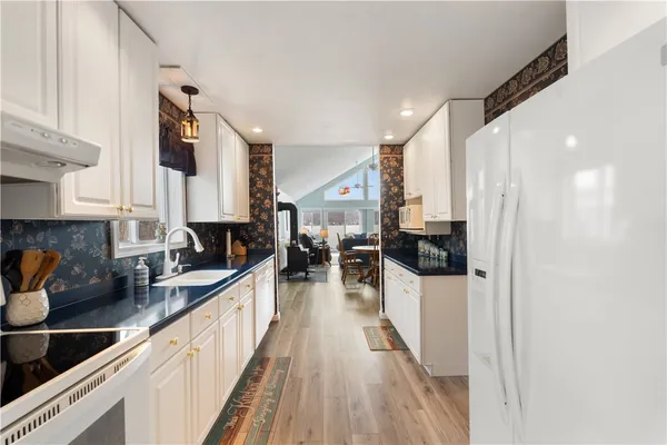 $975,000 | 5551 Cottonwood Drive, Groveland, NY 14435