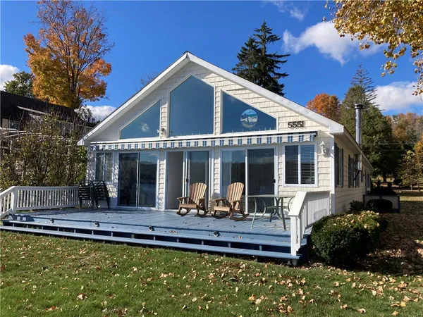 $975,000 | 5551 Cottonwood Drive, Groveland, NY 14435
