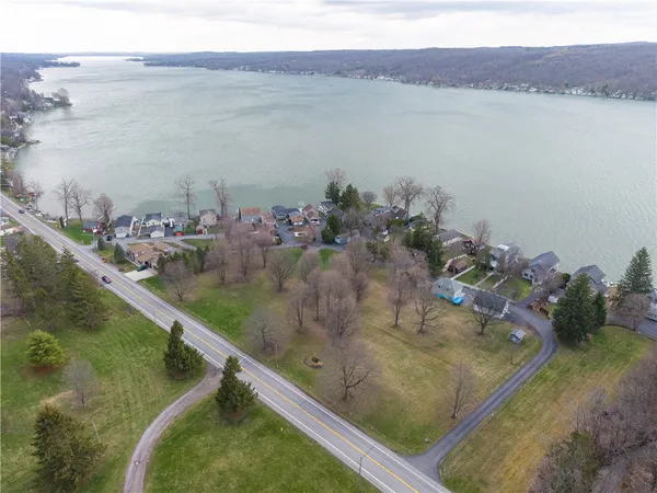 $975,000 | 5551 Cottonwood Drive, Groveland, NY 14435