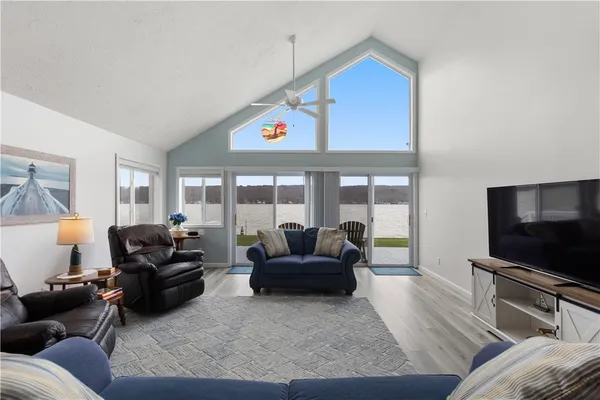 $975,000 | 5551 Cottonwood Drive, Groveland, NY 14435