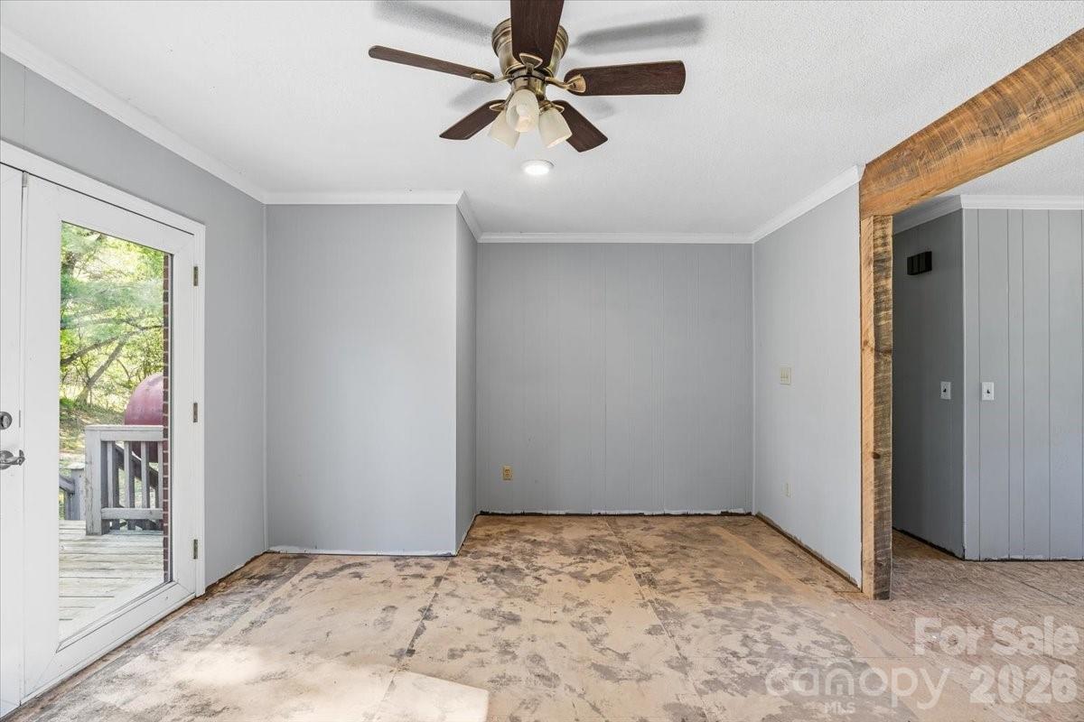14 Jack Sullins Road Spruce Pine, NC 28777 - Photo 12 of 37 a view of an empty room and window