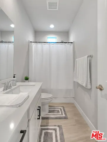 $5,000 | 629 Daniel Freeman Circle, Inglewood, CA 90301