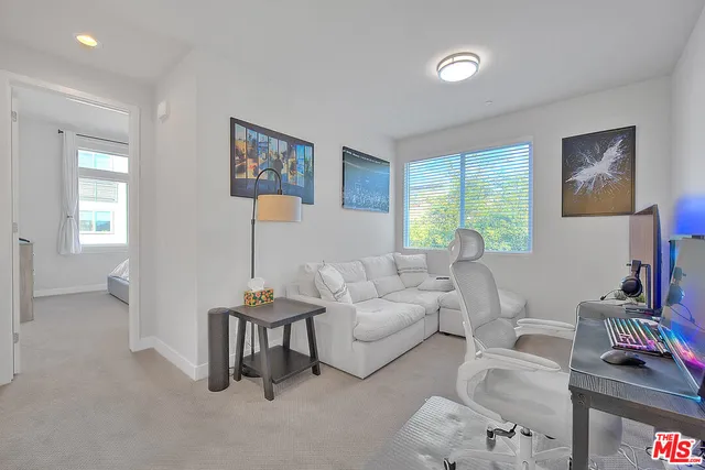 $5,000 | 629 Daniel Freeman Circle, Inglewood, CA 90301