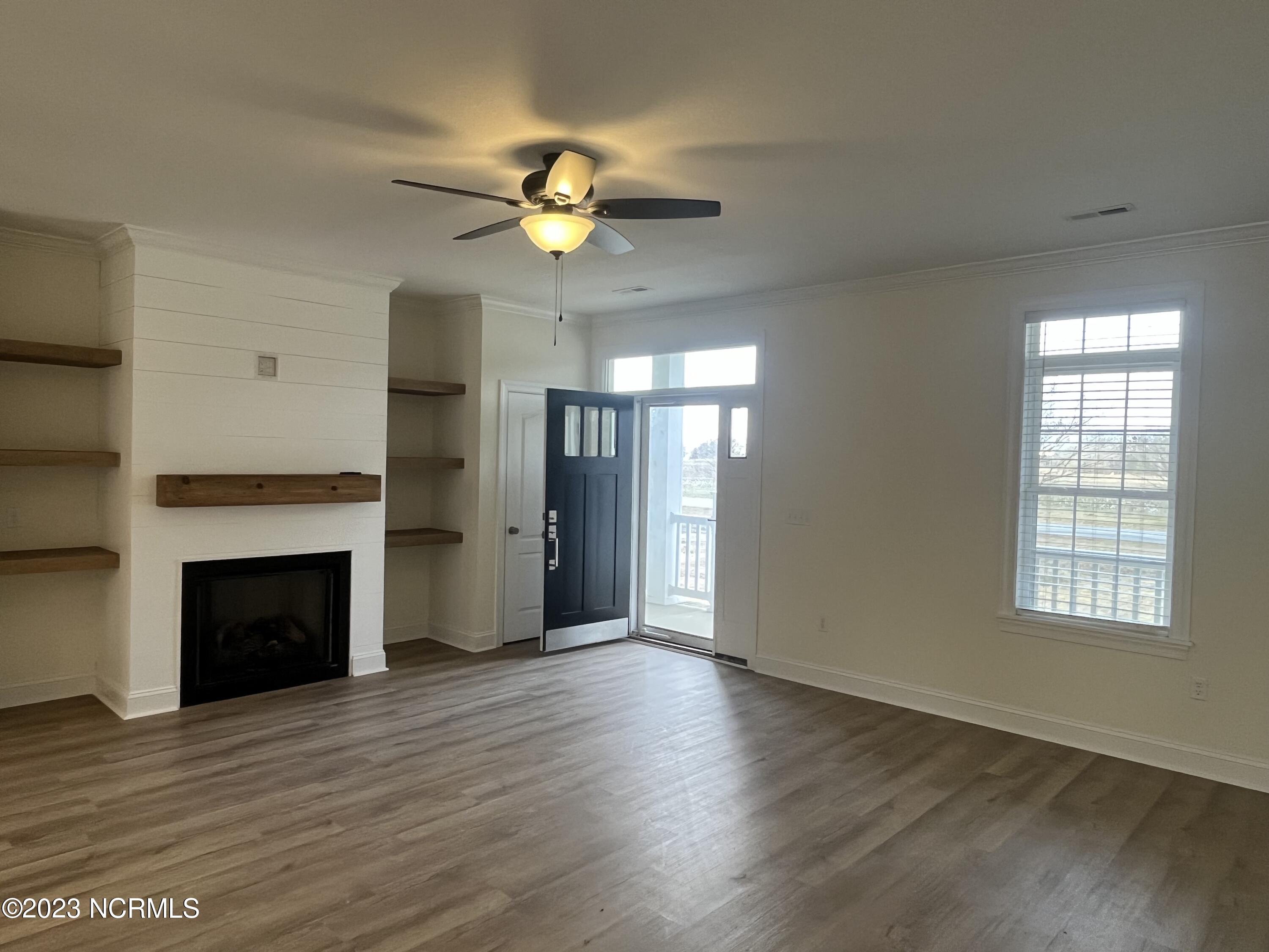 112 Chowan Drive Winton, NC 27986 - Photo 15 of 63 Living Room