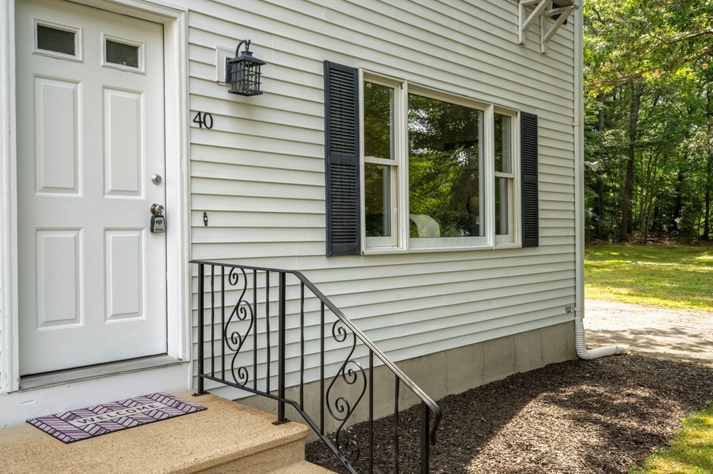 40 Cedar Road, Unit 40 Shrewsbury, MA 01545 - Photo 3 of 34 Gallery Image 3