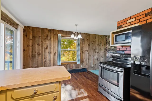 $475,000 | 237 South Street, South Hero, VT 05486