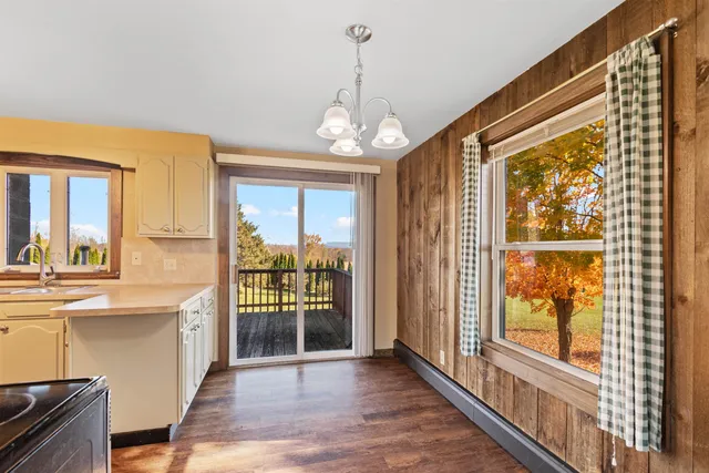 $475,000 | 237 South Street, South Hero, VT 05486