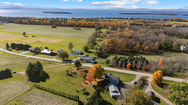 $475,000 | 237 South Street, South Hero, VT 05486