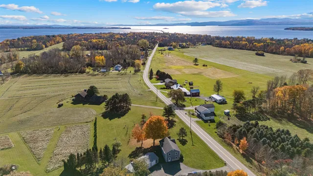$475,000 | 237 South Street, South Hero, VT 05486
