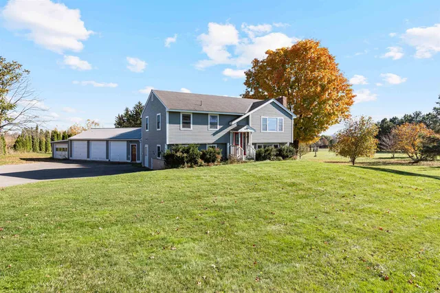 $475,000 | 237 South Street, South Hero, VT 05486