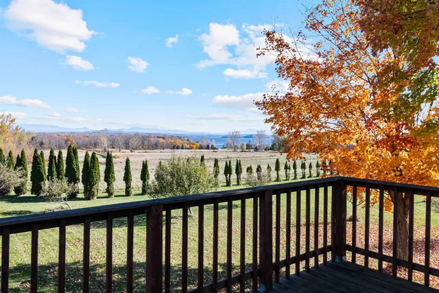 $475,000 | 237 South Street, South Hero, VT 05486