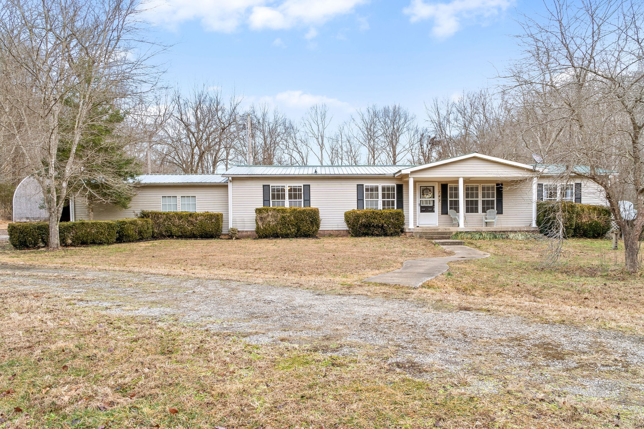 147 Pumpkin Valley Road Indian Mound, TN 37079 - Photo 2 of 37 Gallery Image 2