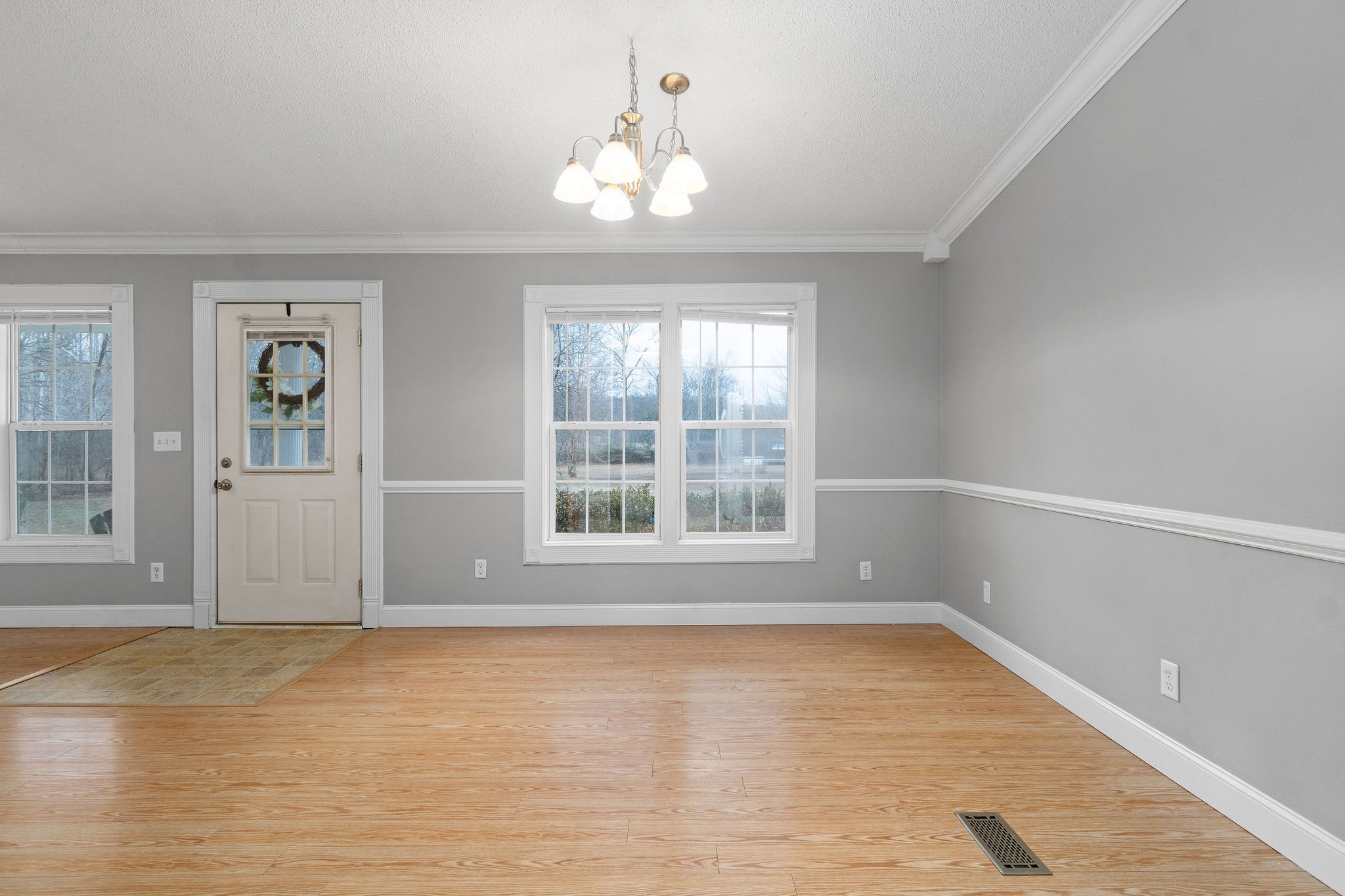 147 Pumpkin Valley Road Indian Mound, TN 37079 - Photo 10 of 37 Gallery Image 10
