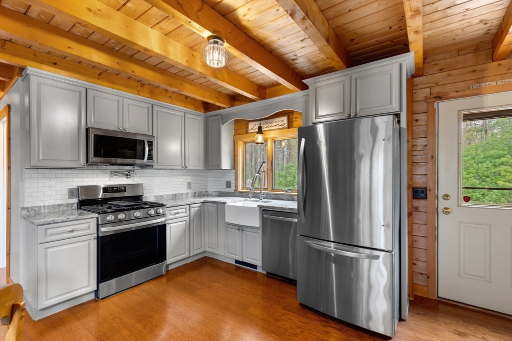 81 South Meadow Road Carver, MA 02330 - Photo 15 of 42