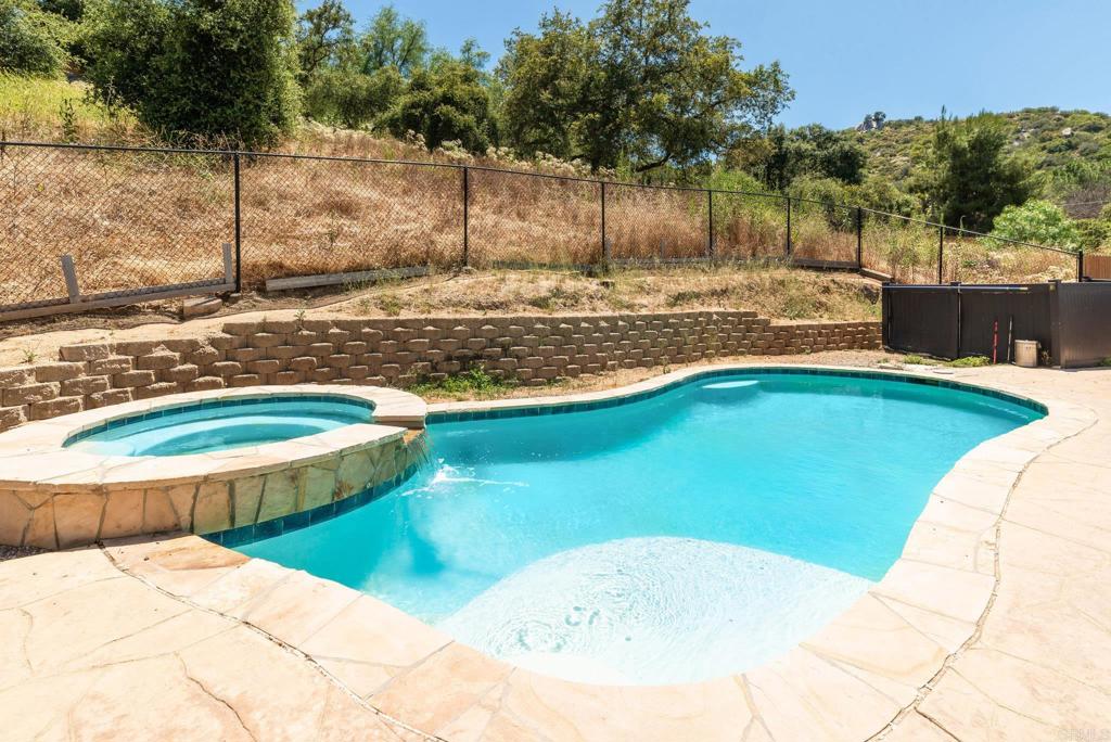 16357 Woods Valley Road Valley Center, CA 92082 - Photo 17 of 31