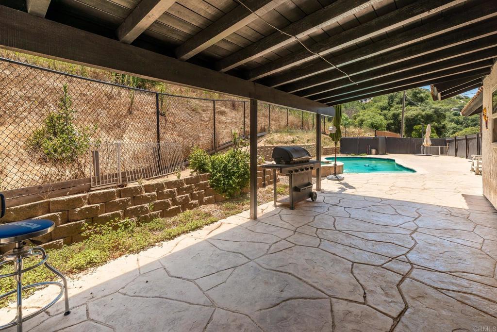 16357 Woods Valley Road Valley Center, CA 92082 - Photo 19 of 31