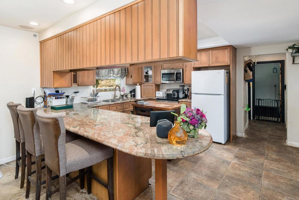 16357 Woods Valley Road Valley Center, CA 92082 - Photo 7 of 31