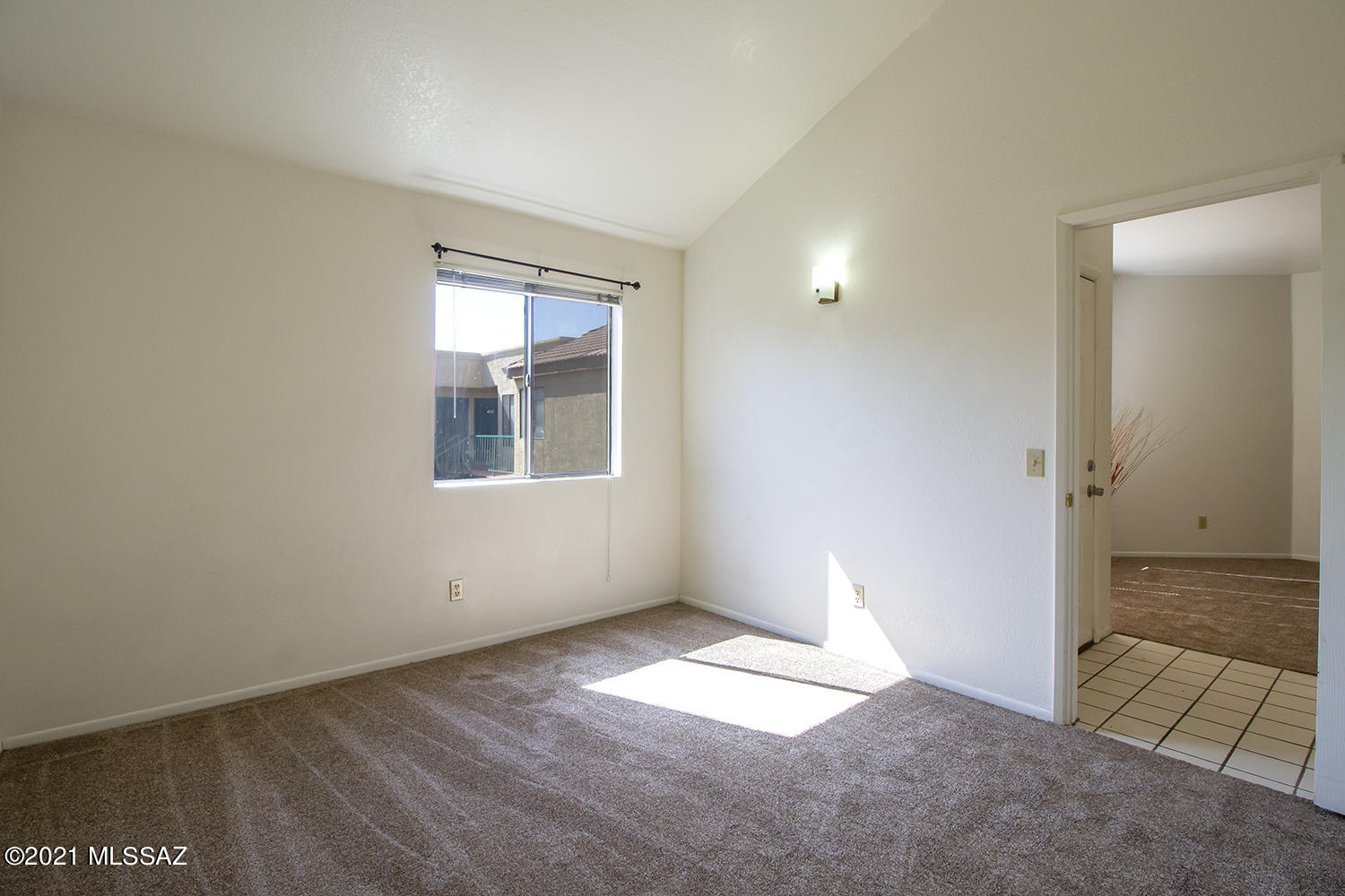 3690 North Country Club Road, Unit 1042 Tucson, AZ 85716 - Photo 11 of 33