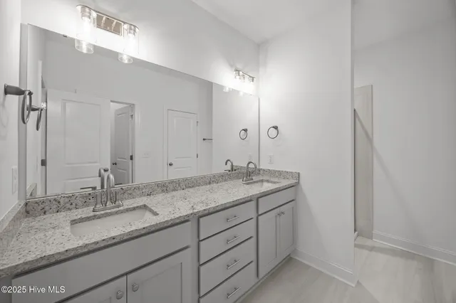 $277,500 | 2100 Dartford Drive, Unit A, Greenville, NC 27834