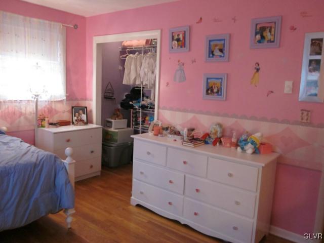 1909 Dartford Road Bethlehem, PA 18015 - Photo 20 of 21 a room with a cabinets and a dresser