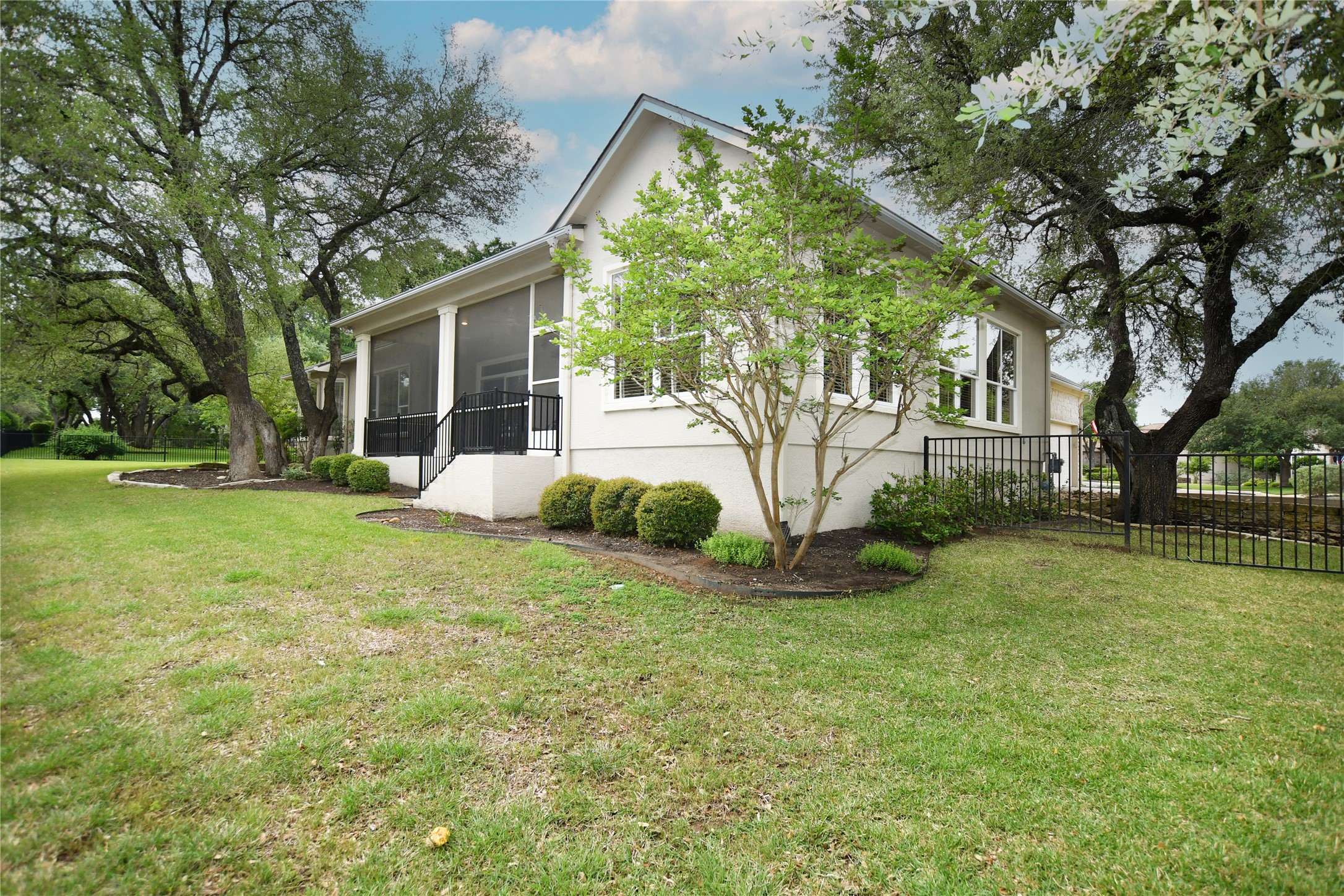 120 Golf View Drive Georgetown, TX 78633 - Photo 30 of 32