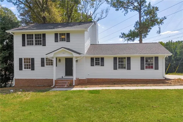 $375,000 | 4872 Arrowhead Trail W Southwest, Lilburn, GA 30047