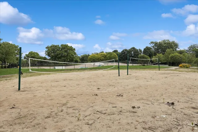 a view of a tennis court