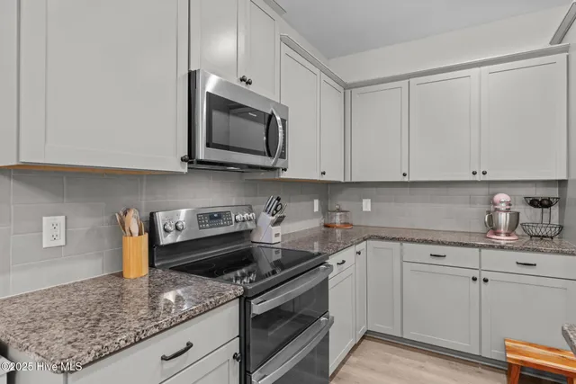 $2,000 | 620 Overland Court, Vass, NC 28394