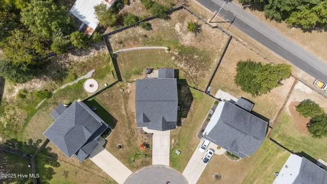 $2,000 | 620 Overland Court, Vass, NC 28394