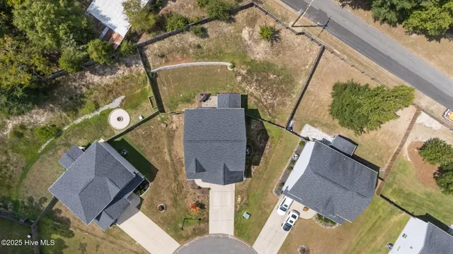 $2,000 | 620 Overland Court, Vass, NC 28394