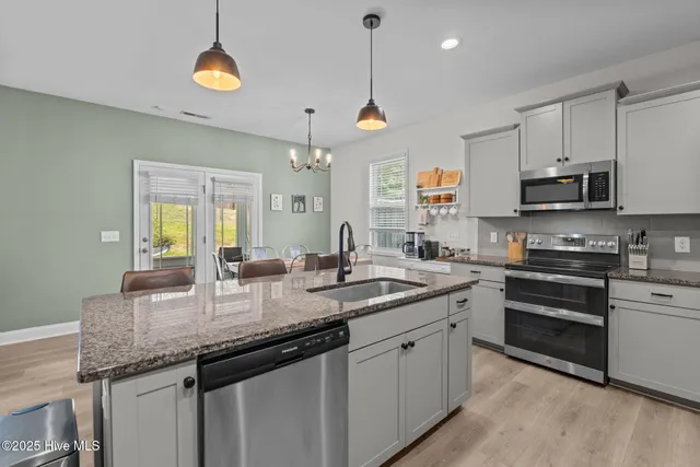 $2,000 | 620 Overland Court, Vass, NC 28394