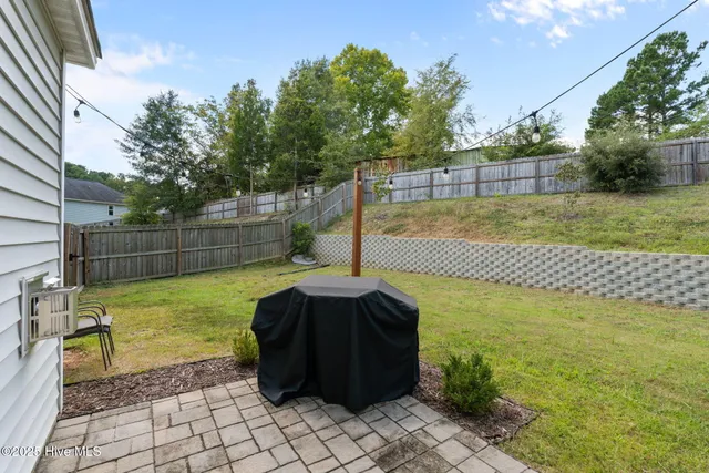 $2,000 | 620 Overland Court, Vass, NC 28394