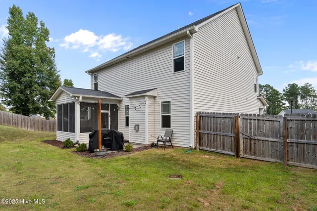 $2,000 | 620 Overland Court, Vass, NC 28394