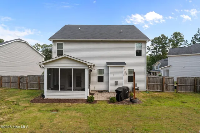 $2,000 | 620 Overland Court, Vass, NC 28394