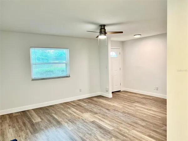 $2,295 | 11 Okalpi Lane, Orlando, FL 32825