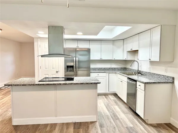 $2,295 | 11 Okalpi Lane, Orlando, FL 32825