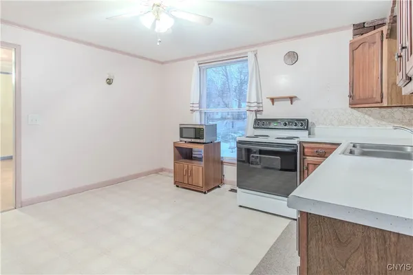 $179,900 | 102 Mechanic Street, Antwerp, NY 13608