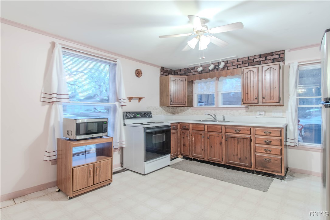 102 Mechanic Street Antwerp, NY 13608 - Photo 14 of 32