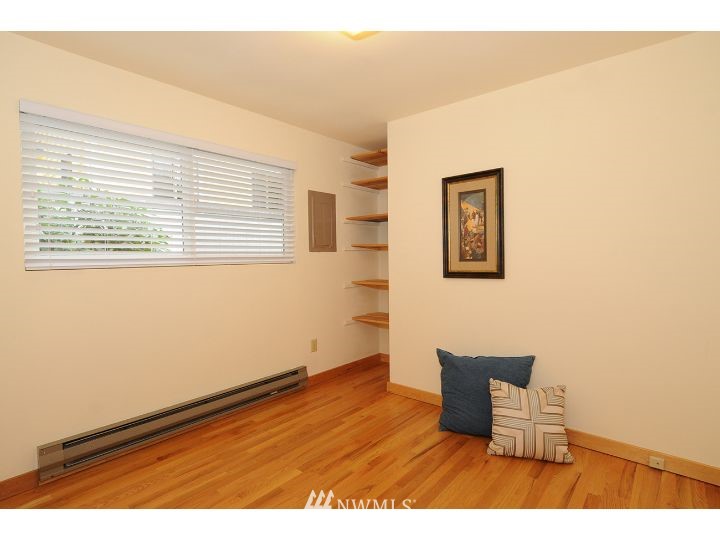 4014 Southwest Orchard Street Seattle, WA 98136 - Photo 16 of 25 Gallery Image 16