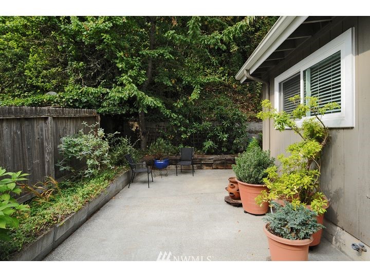 4014 Southwest Orchard Street Seattle, WA 98136 - Photo 23 of 25 Gallery Image 23
