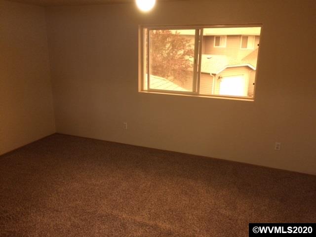 3694 Bell Road Northeast Salem, OR 97301 - Photo 16 of 20 Gallery Image 16
