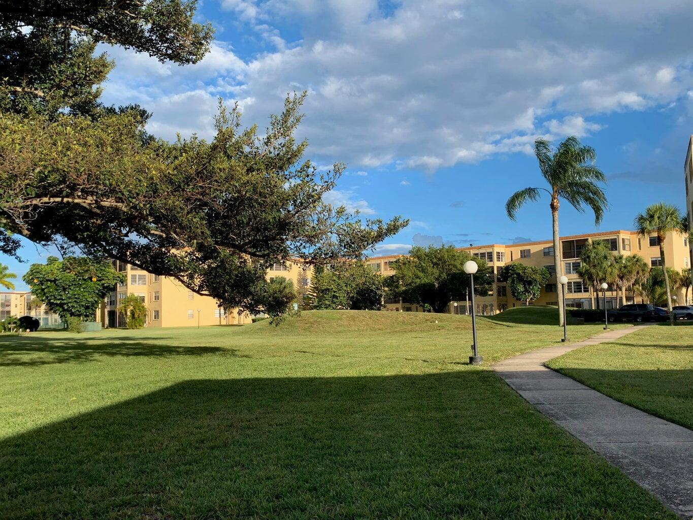 9355 Southwest 8th Street, Unit 208 Boca Raton, FL 33428 - Photo 15 of 47 20230210051409621675000000-o