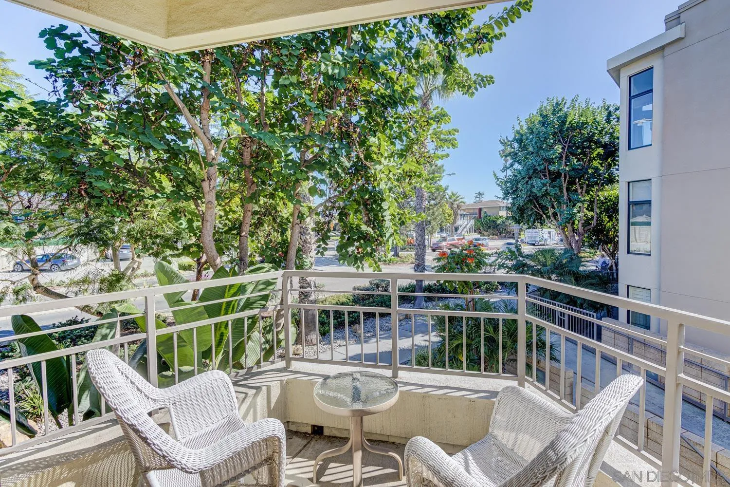 5440 La Jolla Boulevard, Unit E208 La Jolla, CA 92037 - Photo 12 of 35 a view of a chairs and table in the balcony