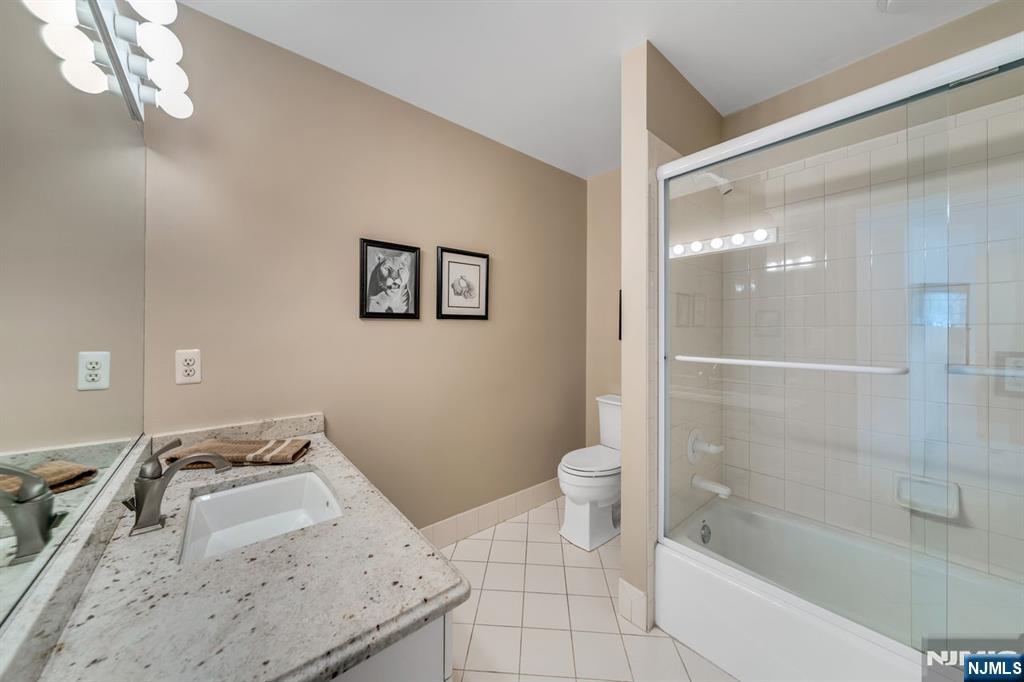 19 Fox Run Road Allendale, NJ 07401 - Photo 24 of 36